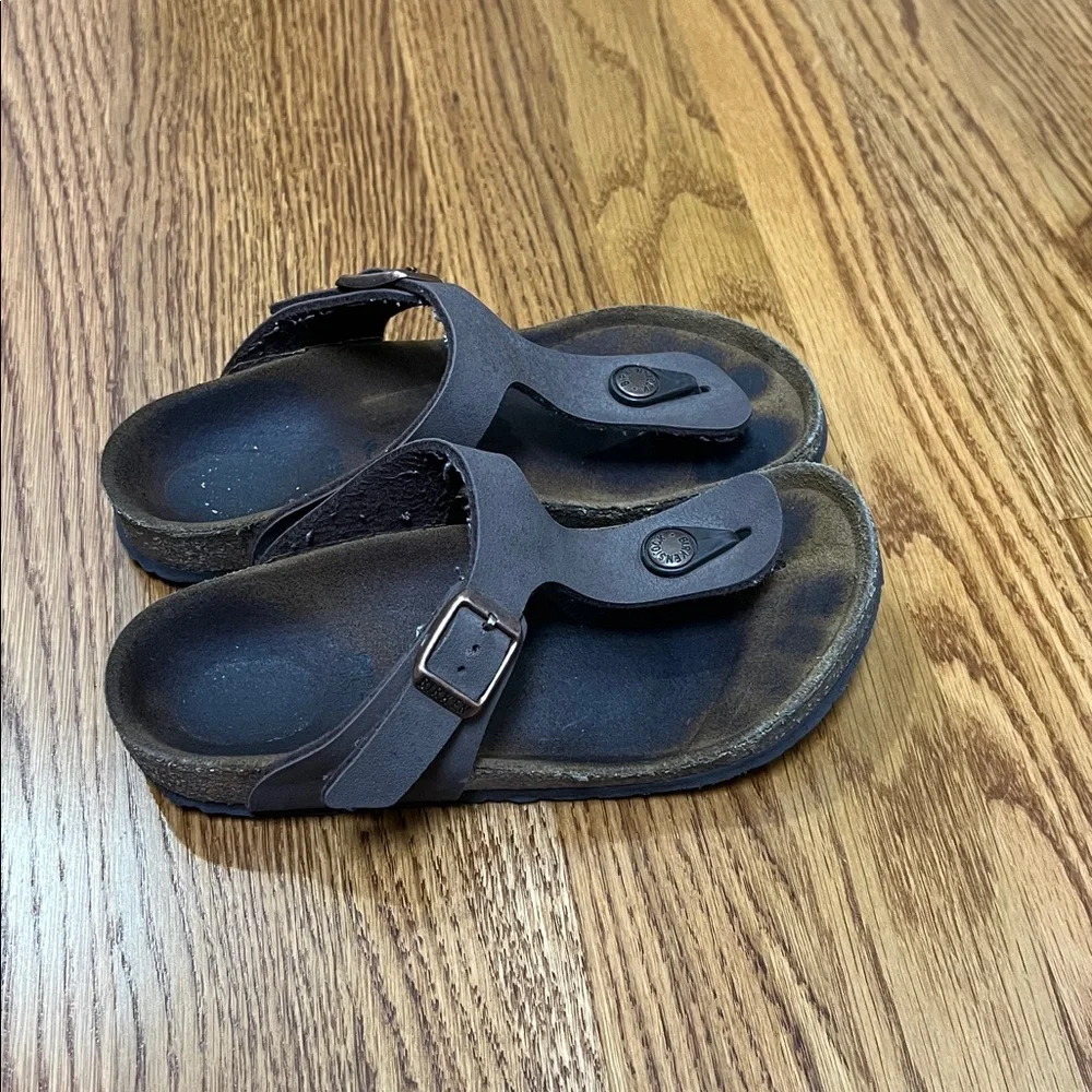 Girls Birkenstock Gizeh Birkenstock - Size 32